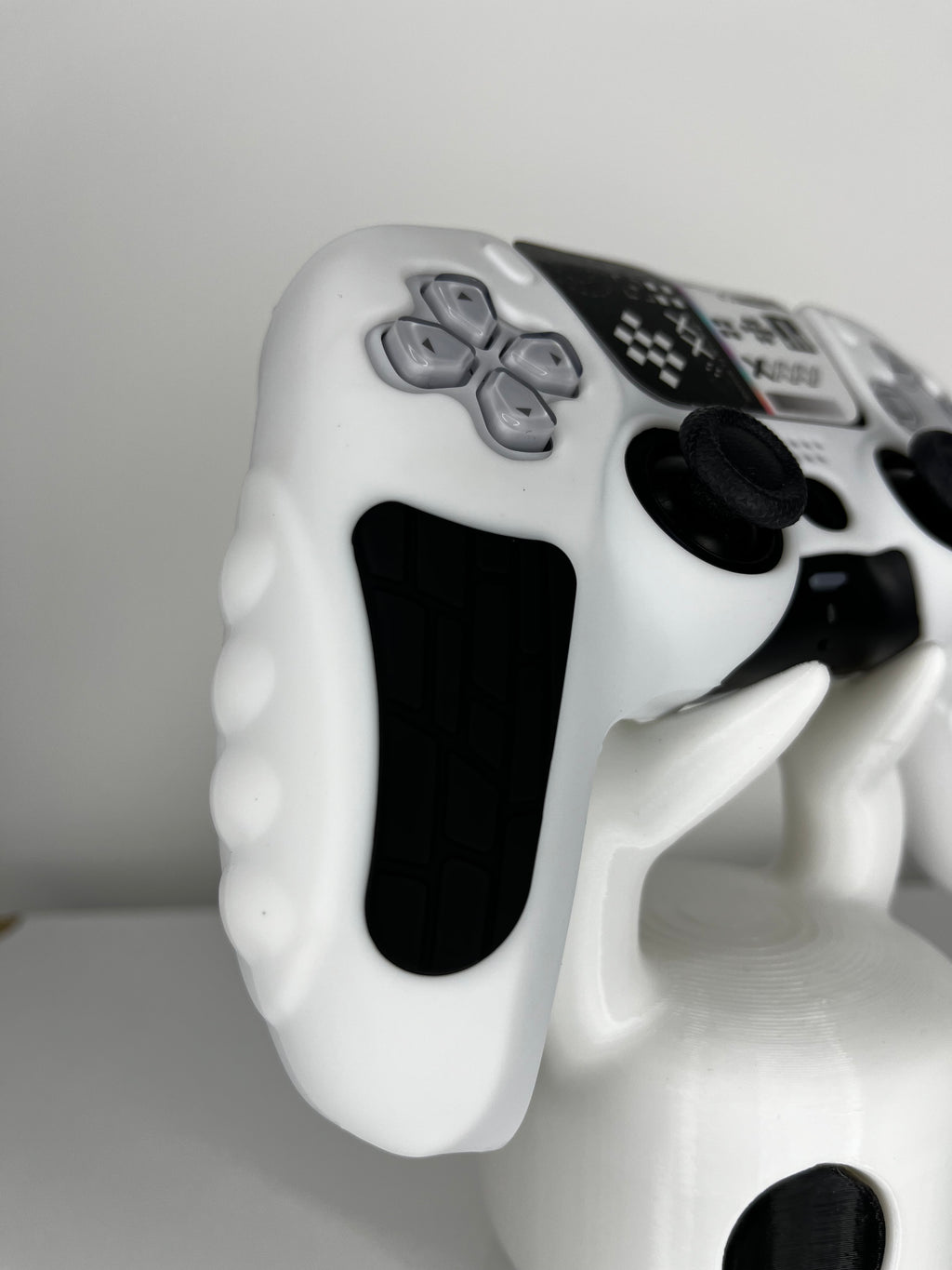 ابيض ps5 تلبيسة